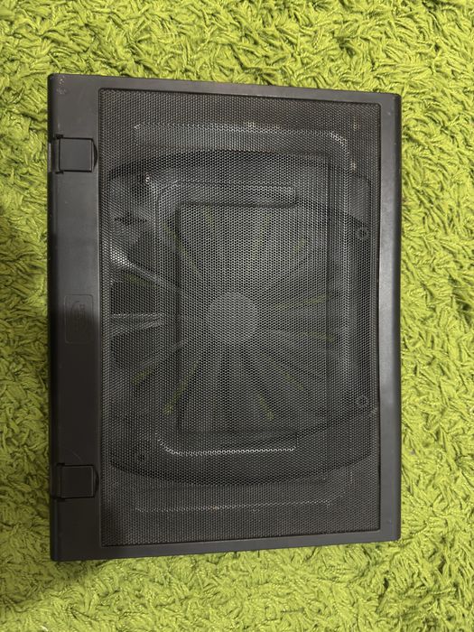 Подставка для ноутбука с вентилятором