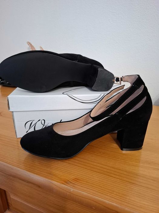 Дамски обувки 38 номер