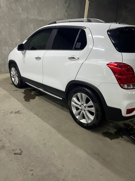 Tracker 1 premier Oq 2020
