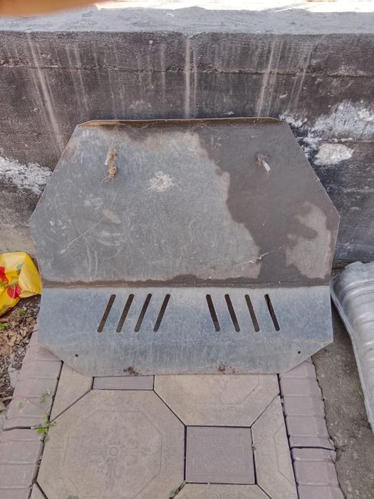 Запчасть на BMW продам