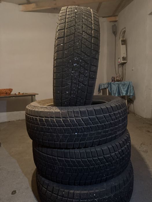 Авто шыны б/у производитель Китай