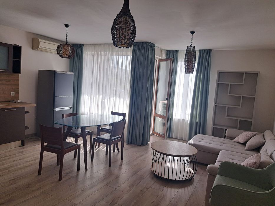 Отдавам апартамент под наем в с. Марково