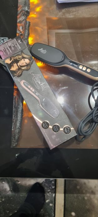 Eлектрическа четка за коса