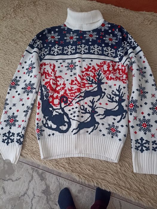 Продам свитера женские