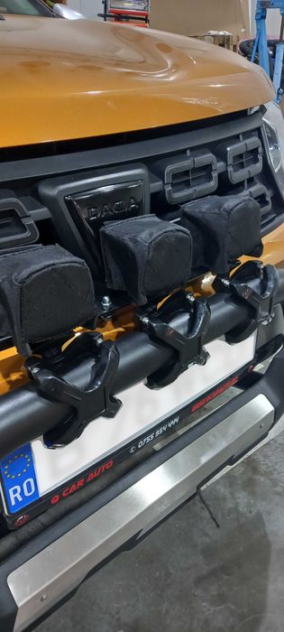 Huse proiectoare auto