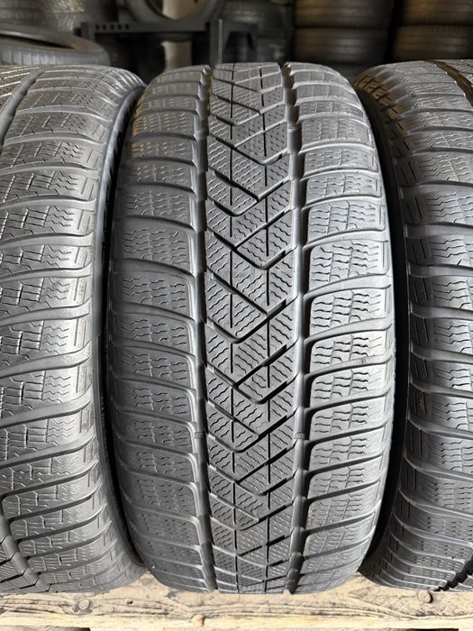 4 anvelope iarna 255/40/18 + 225/45/18 , Pirelli , RunFlat , DOT 2024 , 6 mm !