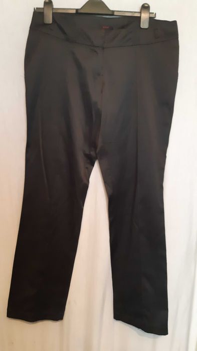 Pantaloni dama de vara marca XARA