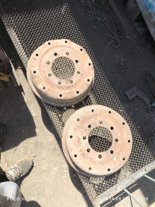 Тракторный прицеп диски 8 дырочный