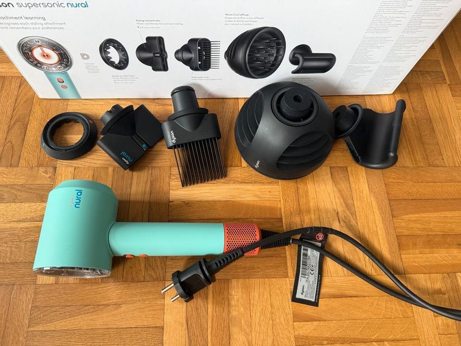 Сешоар Dyson Supersonic Dyson Nural HD16 cyan професионалнен дайсън