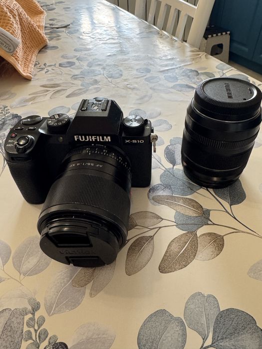 Продам камеру Fujifilm x-s 10