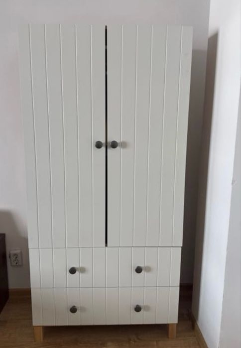 Продам шкаф новый