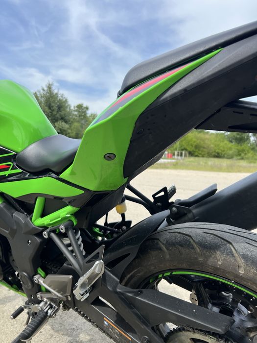Vând Kawasaki Ninja 125