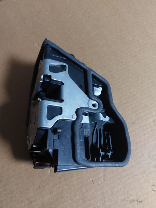 Broasca usa stanga spate BMW e90 e91