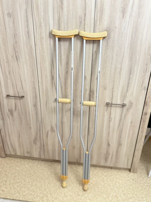 Продам Костыли г.Семей