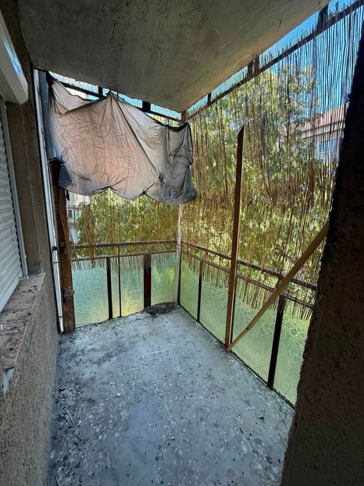 Apartament decomandat 3 camere , zona Decebal