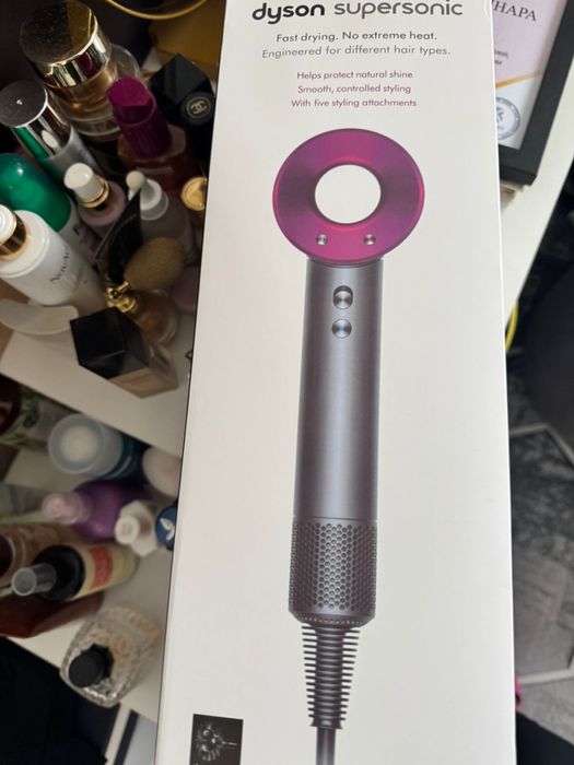 Продам фен Dyson supersonic