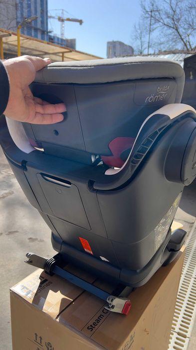 Детско столче за кола висок клас Britax Romer KIDFIX III M 15-36 кг