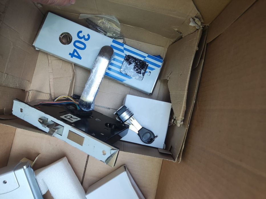 Продам электронные дверные замки