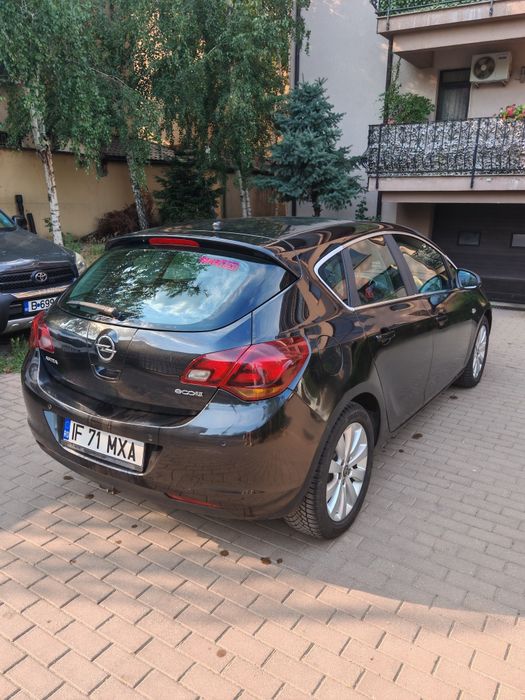 OPEL Astra 2012 — imagine 4