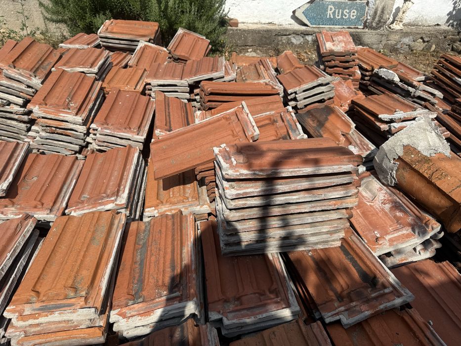 Стари керемиди ……