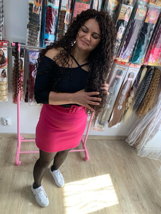 Aplicare extensii de păr Afro