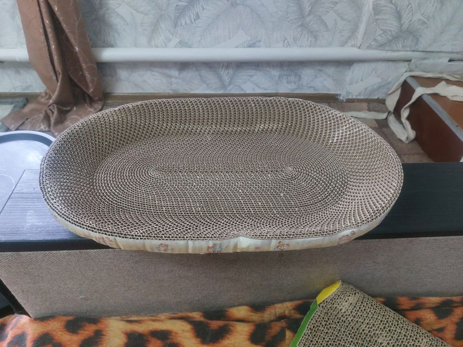 Лежанка-когтеточка