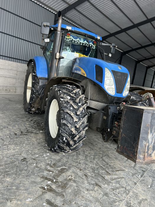 Vand new holland t7060