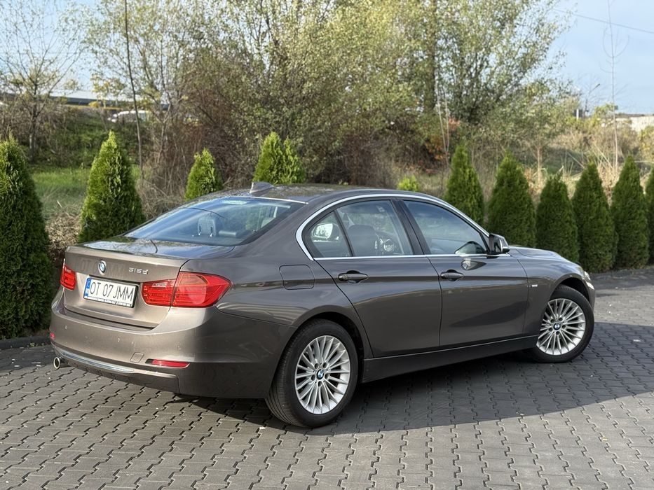 Proprietar Bmw 320d Km 189.000 GARANTATI model Luxury RATE cu avans 0
