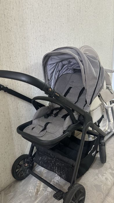 Коляска прогулочная