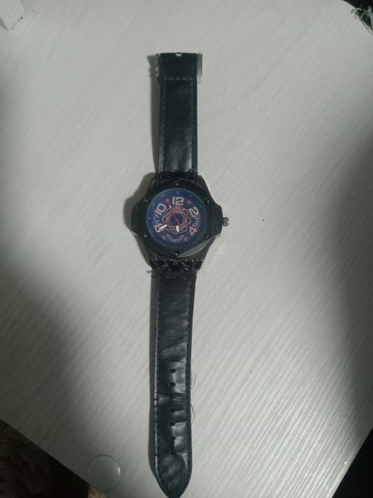 Продам чясы наручные