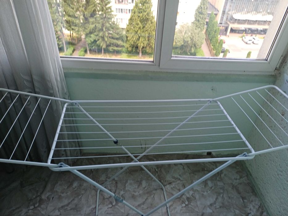 Suport pentru uscat rufe, solid si practic