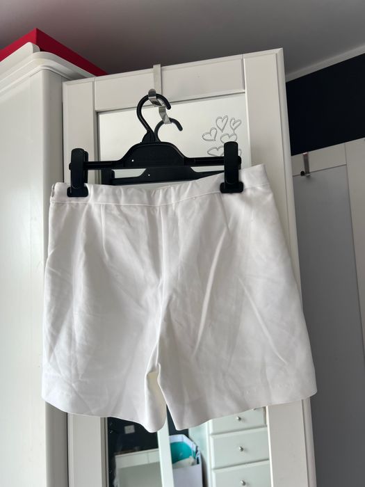 Къси панталонки - пола Zara