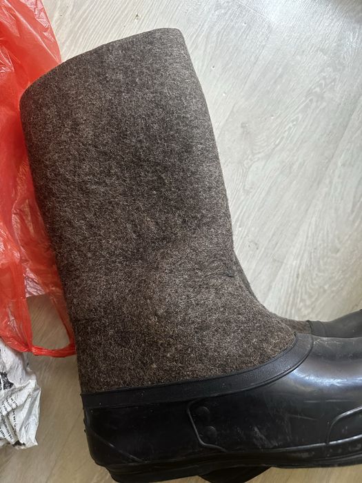 Продам валенки с галошами