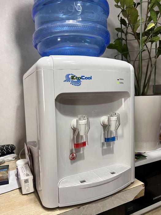 Кулер для воды настольный