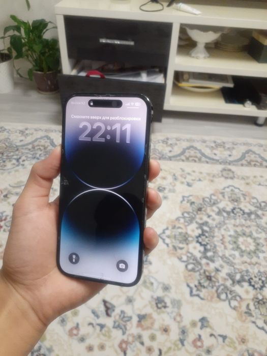 Продам айфон 14про