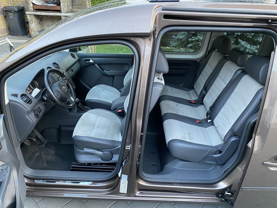 VW CADDY~LiFE-2 ,0 -Tdi~140-Cp-model-Edition 30-km reali-217 mii