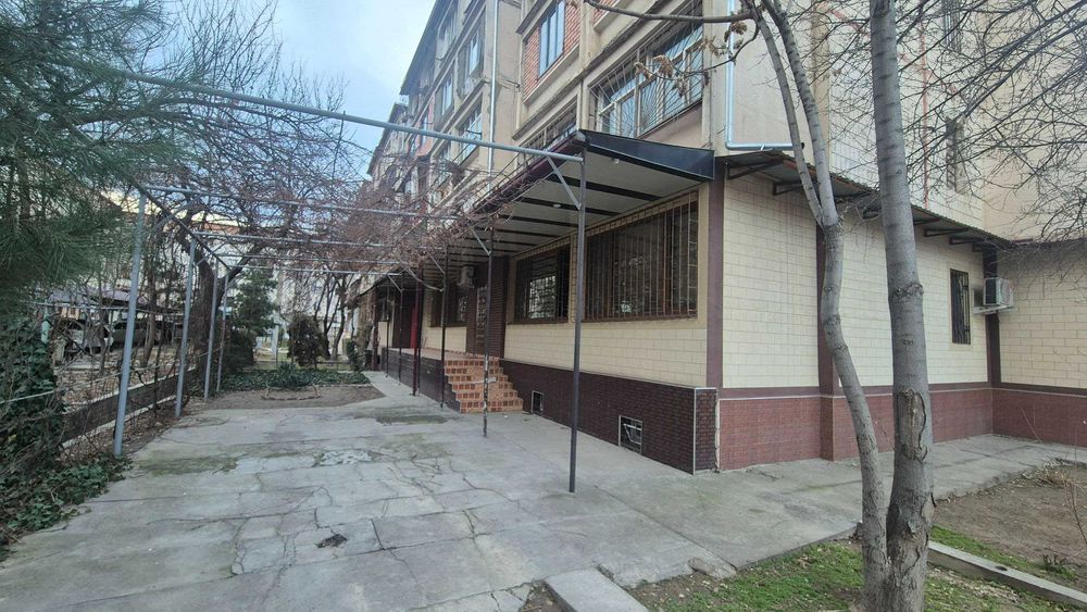 Сдам в аренду 5-ти комнатную.Тахтапуль.Динамо.