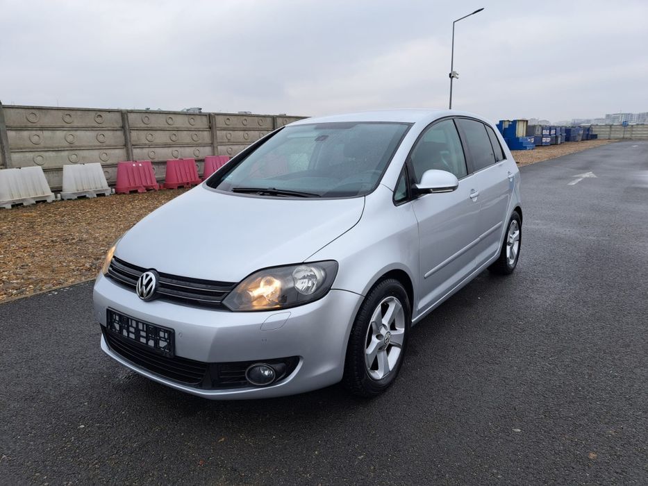 Vând golf 6 2,0 tdi 110cp