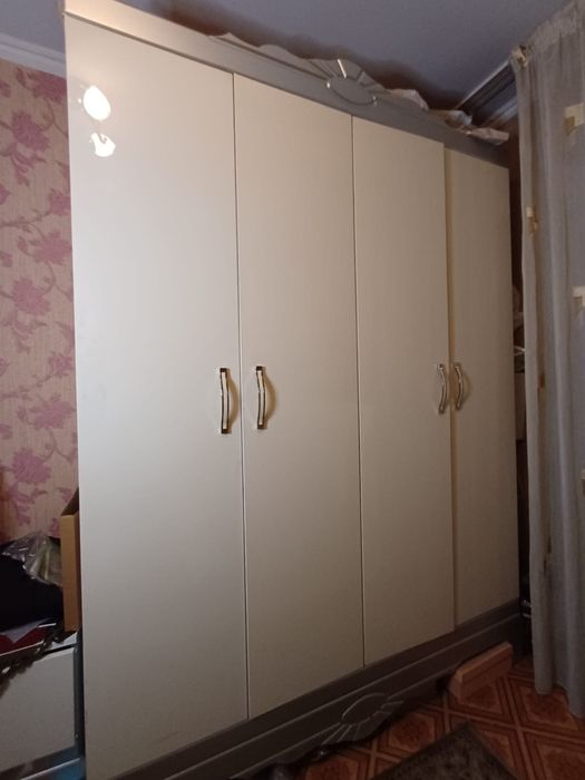 Спальный гарнитур