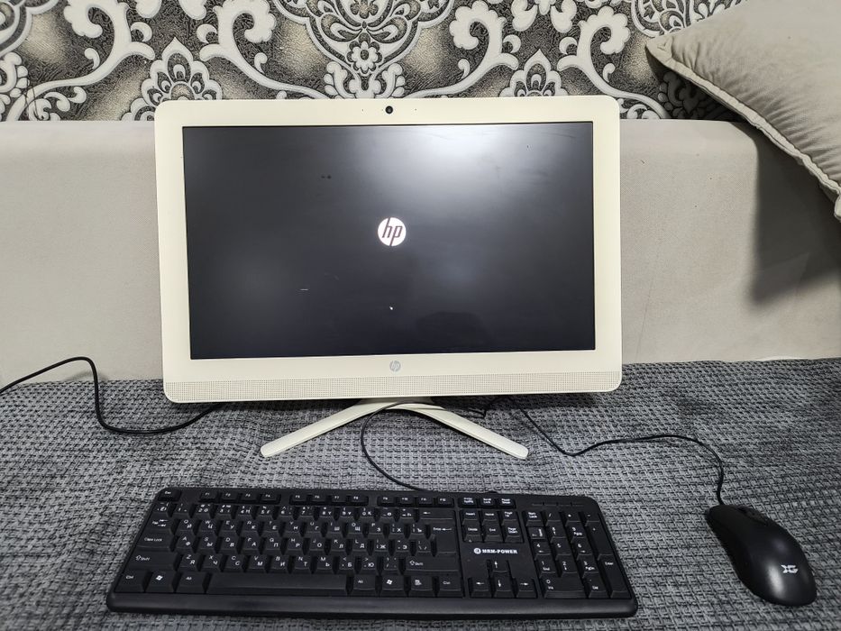 Моноблок HP в идеальном состоянии