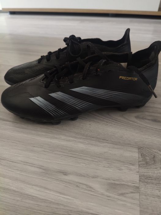 Бутонки Adidas Predator