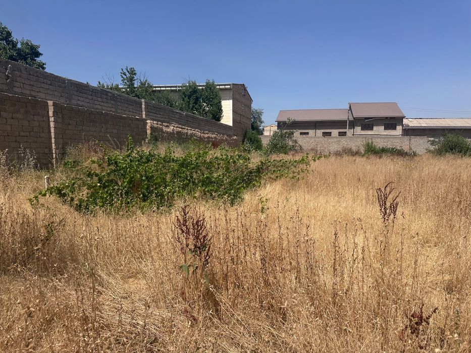 Quruq yer sotiladi 25 sotix