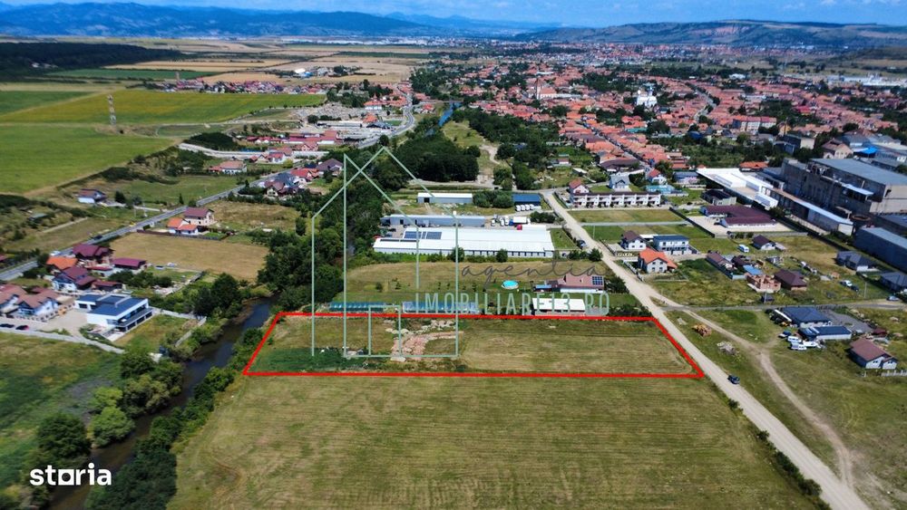Teren de 5.000 mp in Petresti, Zona Zavoi – deschidere de 46 m
