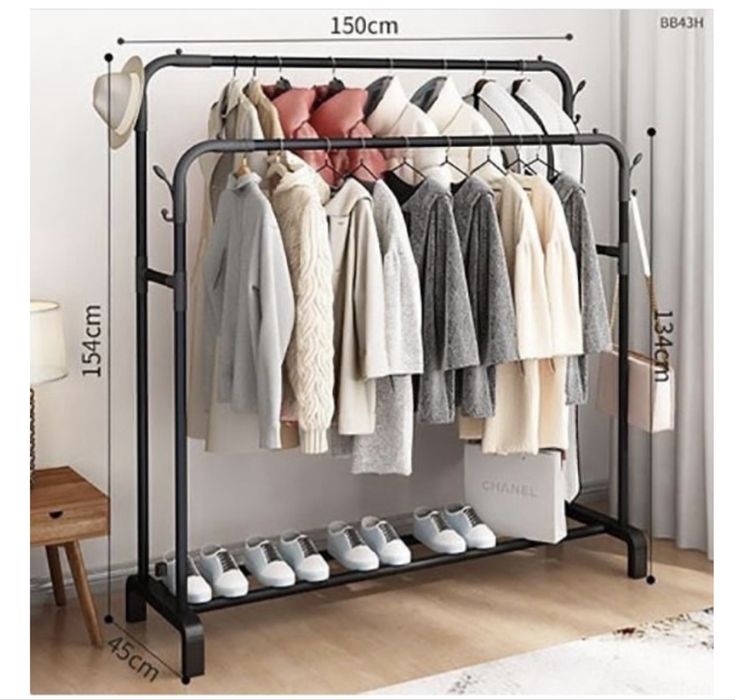 Продаю вещалку напольная