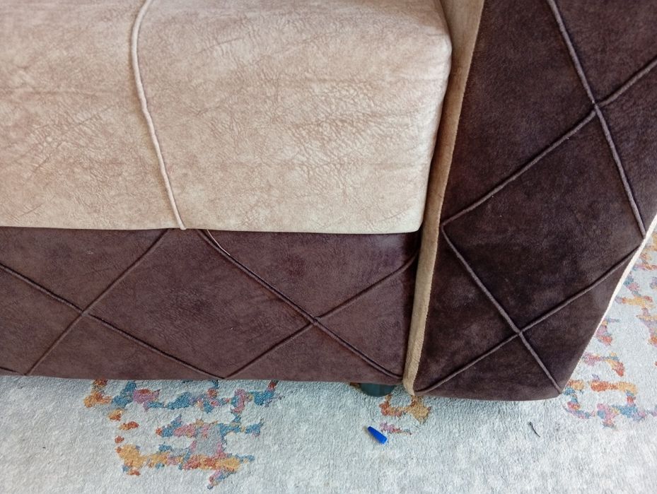 Продаю диван в хорошем состоянии!!!