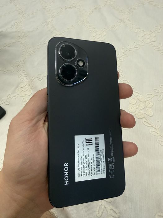 Honor 400 12/512 gb