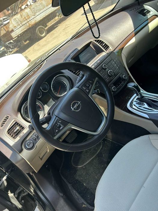 Opel Insignia 2.0 CDTI Automat / Опел Инсигния 2012 година на части