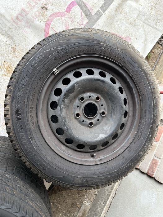 4 jante de tabla 5x112 si anvelope de iarna 195/65/15