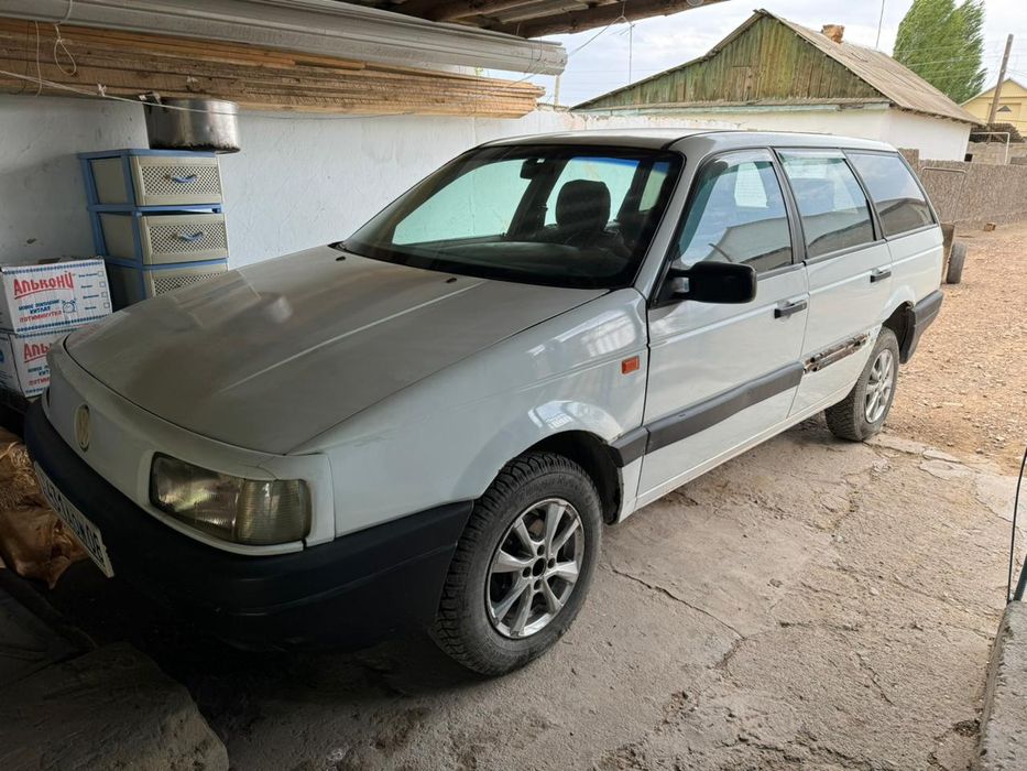 Машина пассат б3