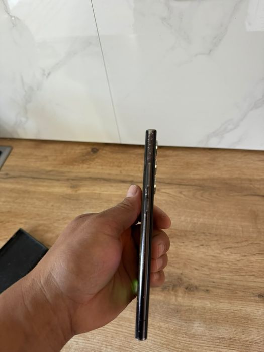 Продам Samsung s22 ultra 256g